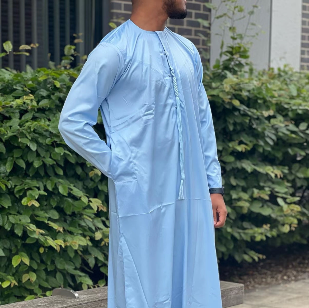 Clearance Shiny Emerati Style Thobe With Tassel