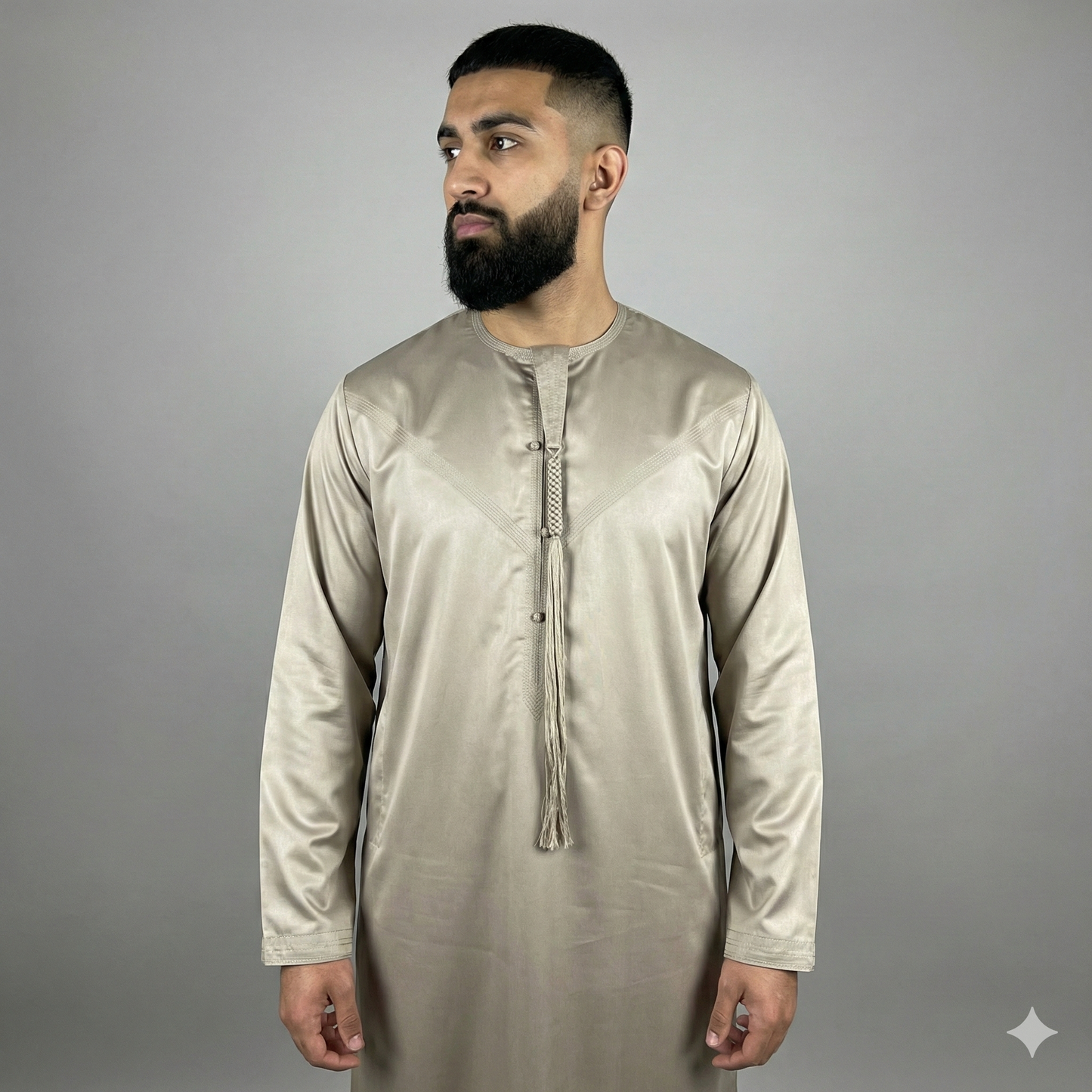 Mens Emirati Tassel Thobe Shiny